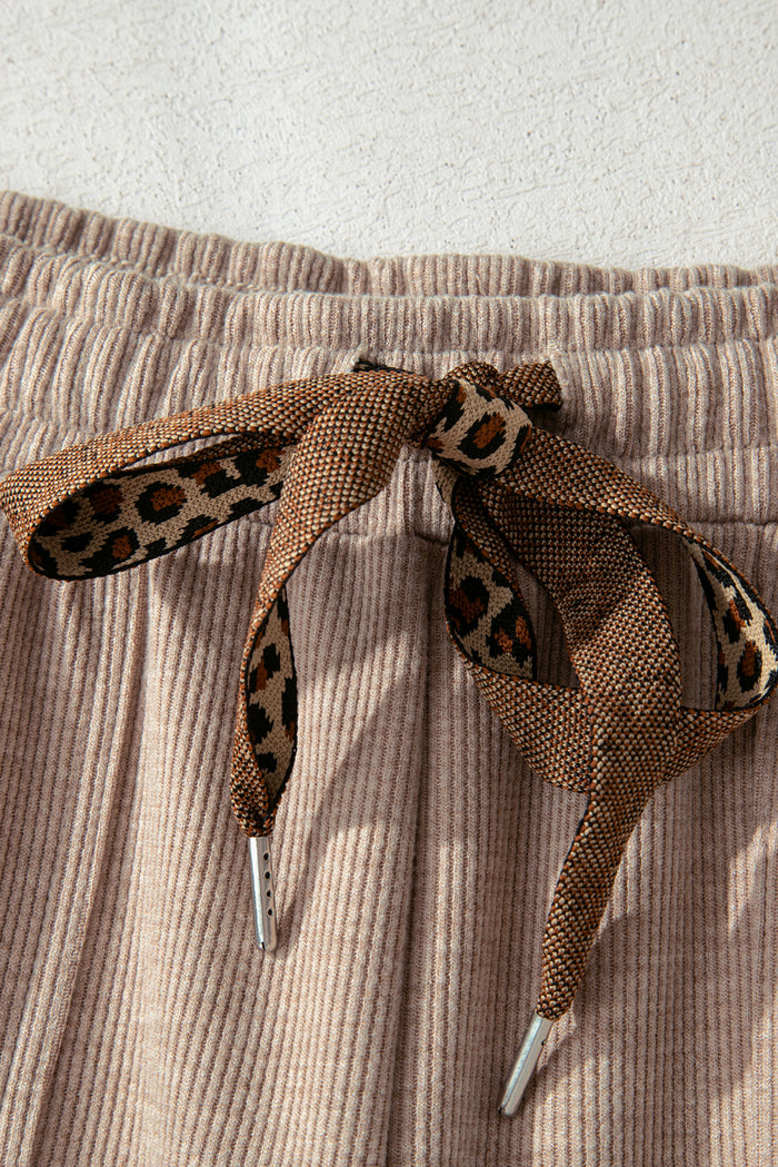 Pantalon à cordon de cordonnage en velours côtelé
