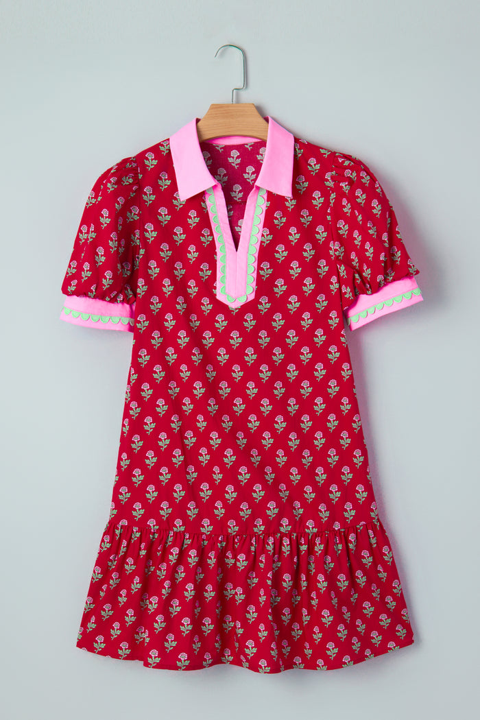 Robe courte à manches bouffantes et col en V