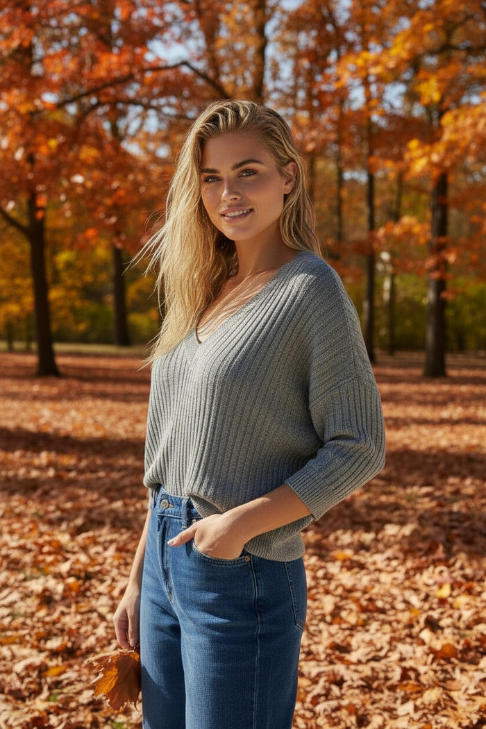 2 Couleurs pour Le pull côtelé qui embrasse la lumière
