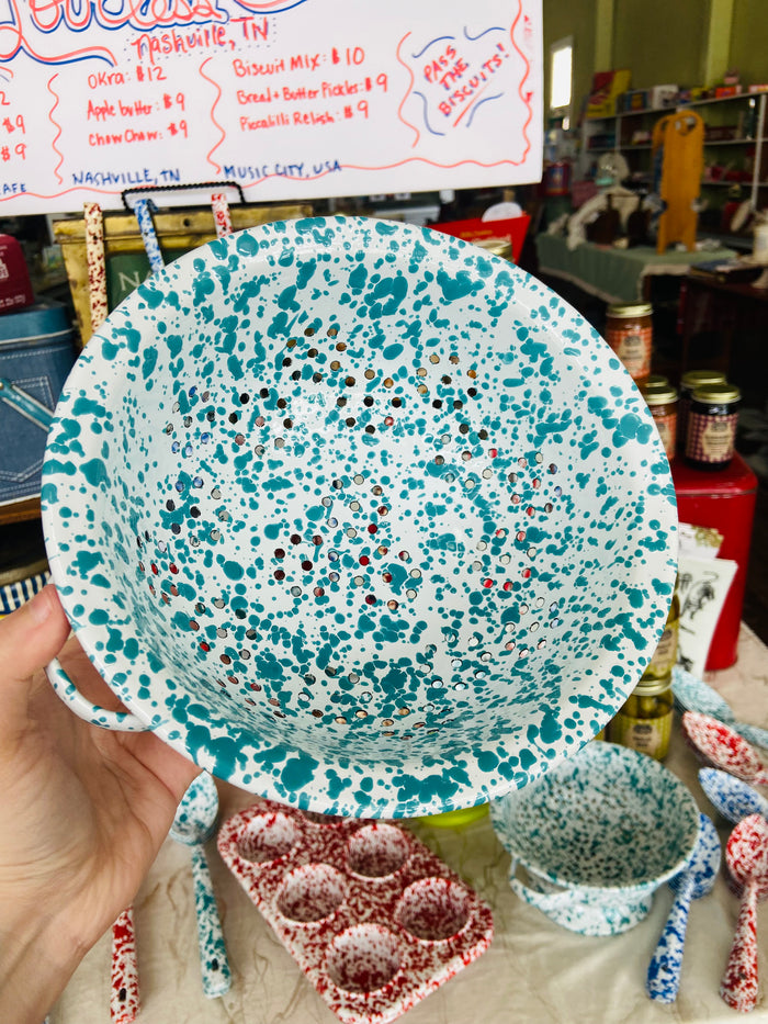 Splatter Enamelware Turquoise Colander - Deer Creek Mercantile