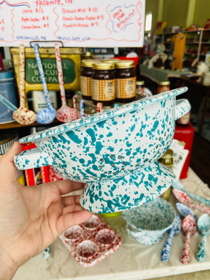 Splatter Enamelware Turquoise Colander - Deer Creek Mercantile