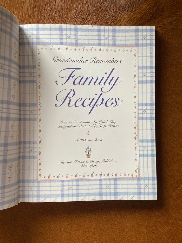 Vintage Grandmother Remembers Recipe Book - Deer Creek Mercantile