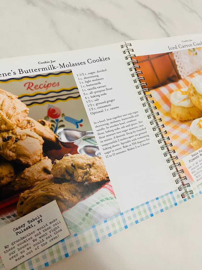 Vintage Gooseberry Patch Spiral Cookbook, 101 Cupcake, Cookie, & Brownie Recipes - Deer Creek Mercantile