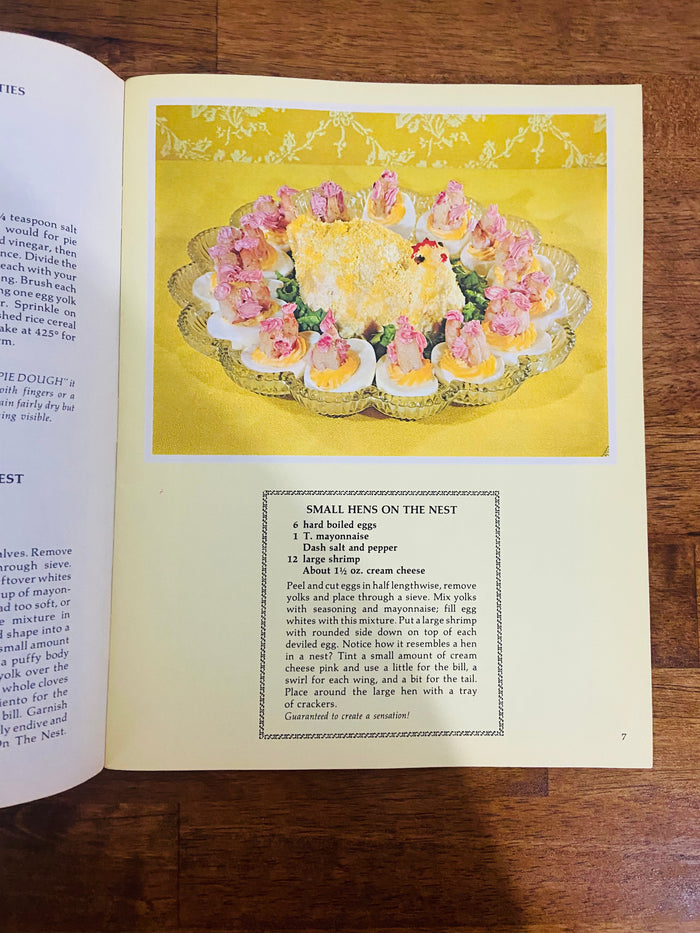Vintage Simply Delicious Idea Publishing 1970s Paperback Cookbook - Deer Creek Mercantile
