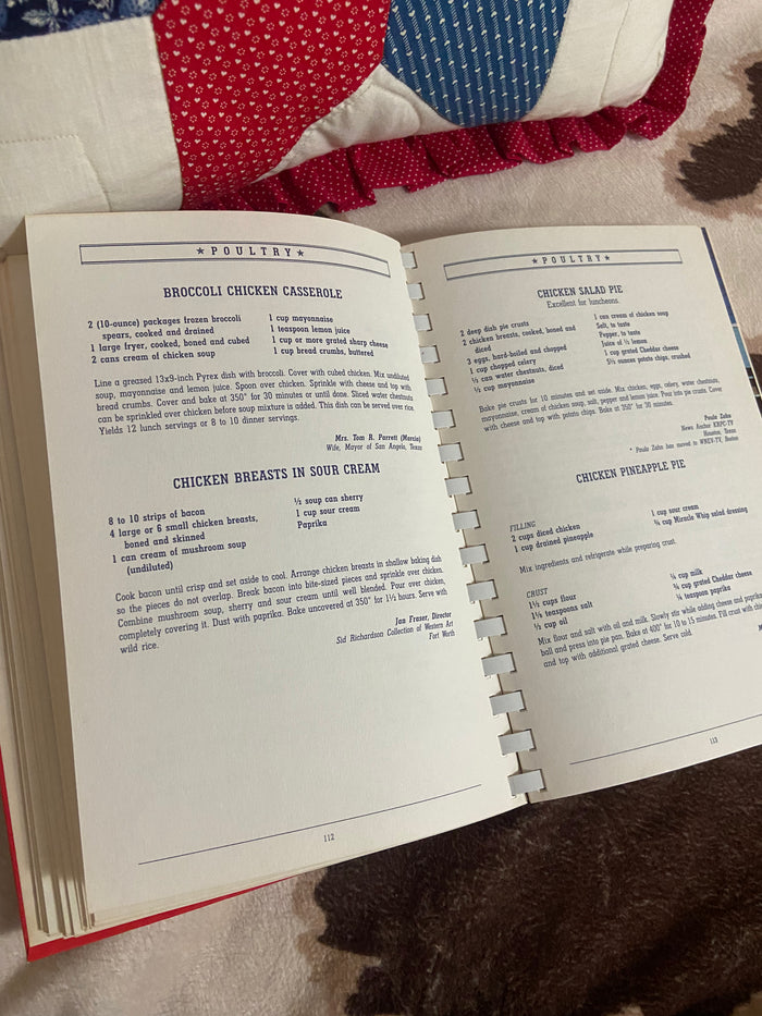 Vintage Texas Celebrity 1986 Sesquicentennial Cookbook - Deer Creek Mercantile