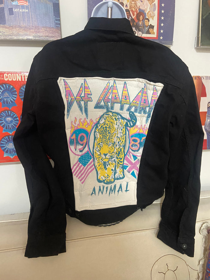Reworked Levi's Denim Jacket With Def Leppard, Size Medium - Deer Creek Mercantile