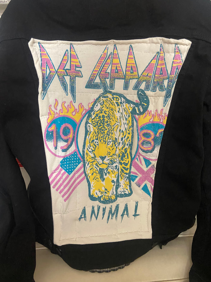Reworked Levi's Denim Jacket With Def Leppard, Size Medium - Deer Creek Mercantile