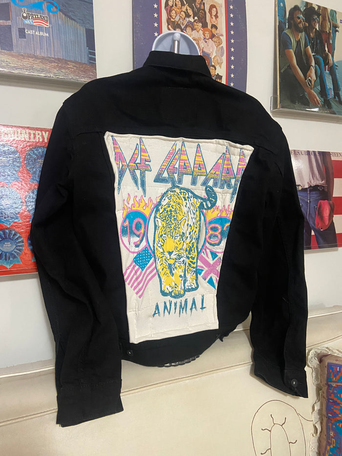 Reworked Levi's Denim Jacket With Def Leppard, Size Medium - Deer Creek Mercantile