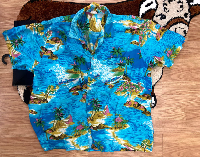 Vintage Hawaiian Shirt, Palm Trees & Sailboats - Deer Creek Mercantile