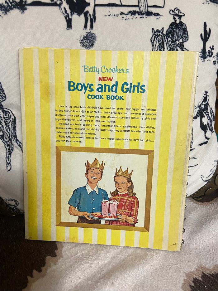 Vintage 1965 1st Edition Betty Crocker's Boys & Girls Cookbook - Deer Creek Mercantile