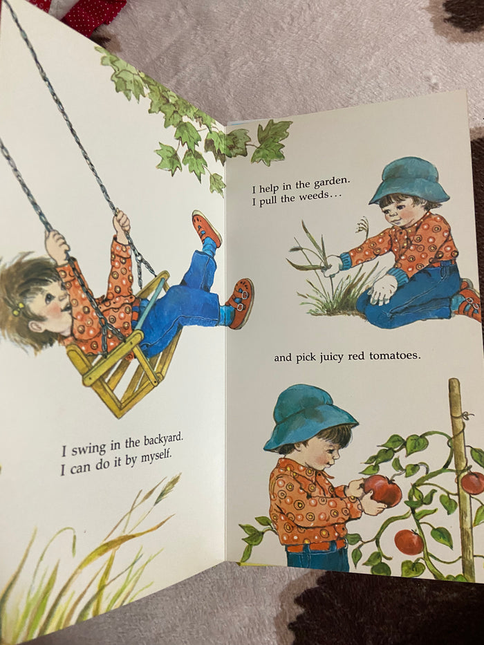 Vintage A Golden Sturdy Book, I Can Do It By Myself, 1981 - Deer Creek Mercantile