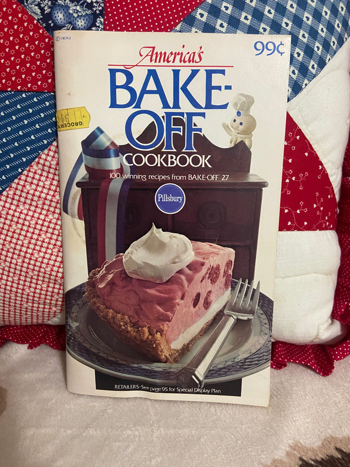 Vintage Grocery Store Booklet: Pilsbury America's Bake Off Cookbook, 1977 - Deer Creek Mercantile
