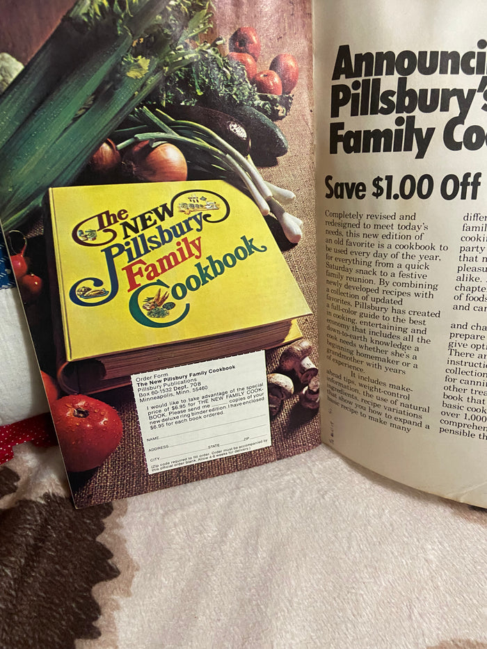 Vintage Grocery Store Booklet: Pilsbury America's Bake Off Cookbook, 1977 - Deer Creek Mercantile