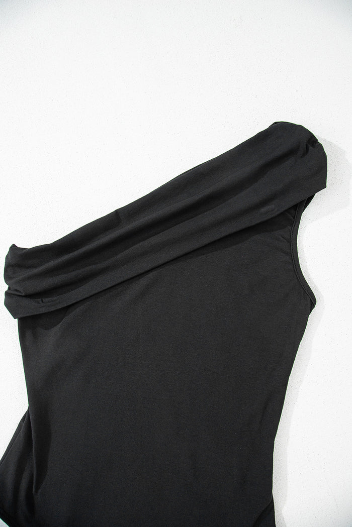 Body noir plissé à une épaule de couleur unie *-A WOMAN WE LOVE