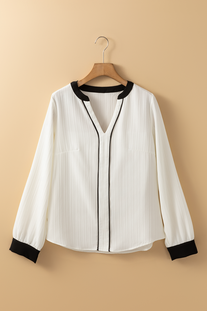 Chemisier élégant blanc texturé à col en V et color block *-A WOMAN WE LOVE