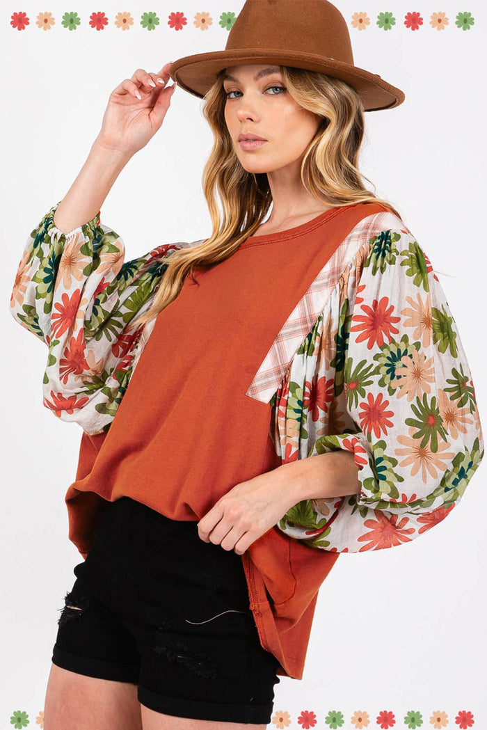 Chemisier patchwork à manches bouffantes et col rond à fleurs Desert Gold-A WOMAN WE LOVE
