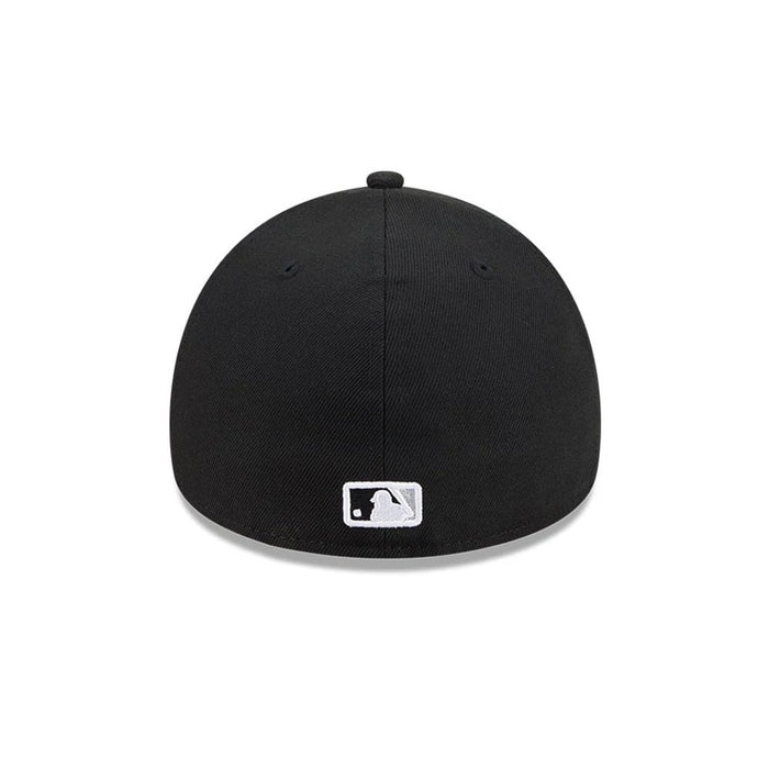 Pictured is this MLB Team Side Chicago White Sox 59FORTY A-Frame Fitted cap in black. 7
