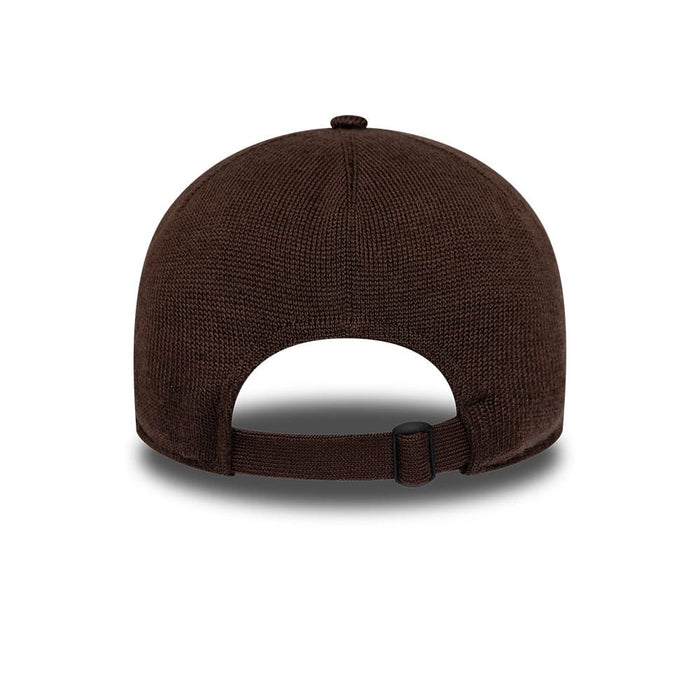 Pictured is this MLB Merino Wool Detroit Tigers 9TWENTY cap in dark brown. 4
