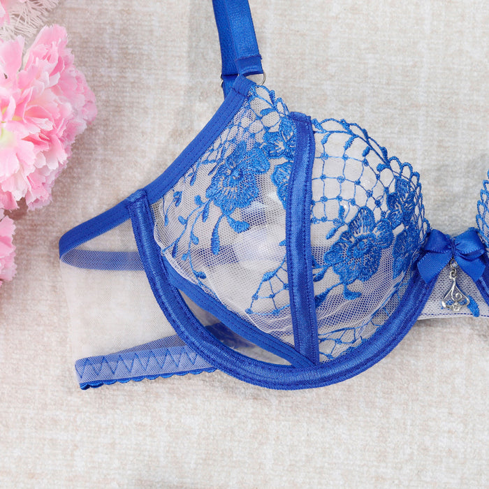 💙 Ensemble Lingerie « Santorini in Summer » – Dentelle brodée bleu royal