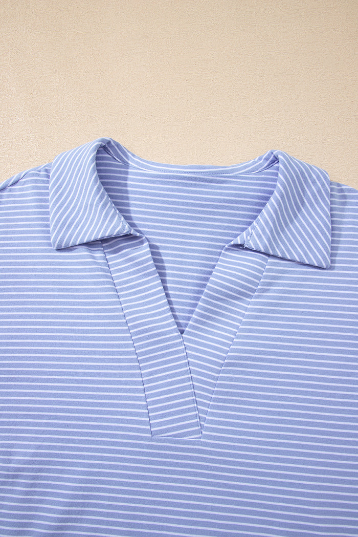 Ensemble polo à manches chauve-souris et short à cordon de serrage bleu ciel à rayures