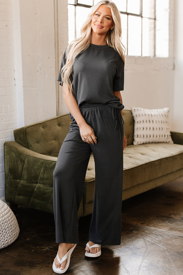 Ensemble t-shirt à col rond et pantalon ample *-A WOMAN WE LOVE