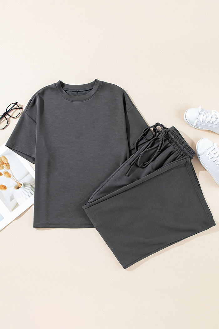 Ensemble t-shirt à col rond et pantalon ample *-A WOMAN WE LOVE