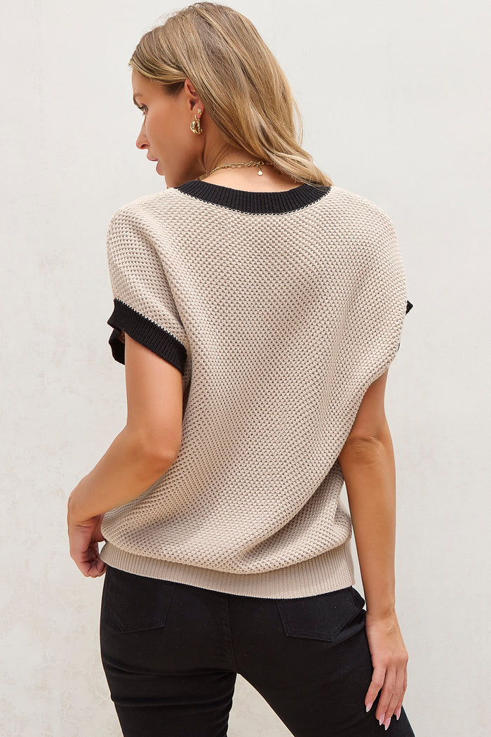 Haut pull beige clair à manches chauve-souris et col rond avec bordure contrastée