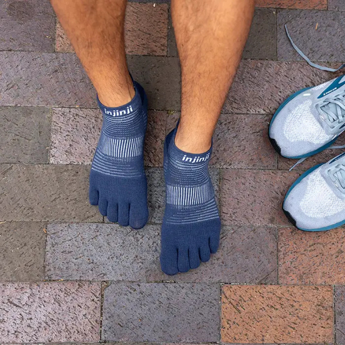 Injinji Unisex Run Lightweight No-Show Running Socks in Navy