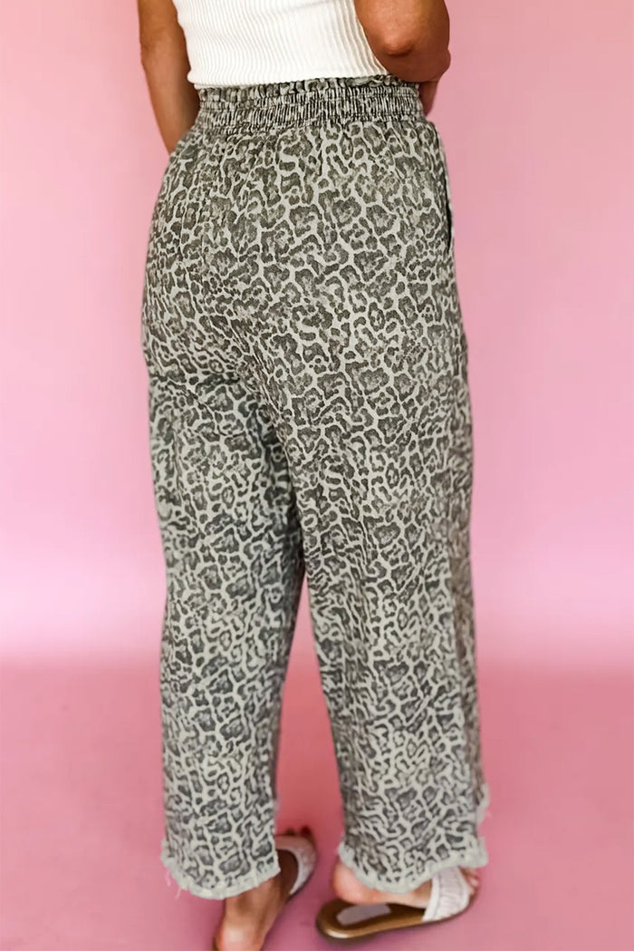 Jean ample marron à imprimé léopard et ourlet brut, taille élastique