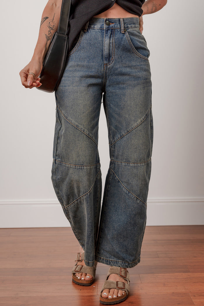 Jean baril taille haute droit ample bleu voile avec coutures apparentes