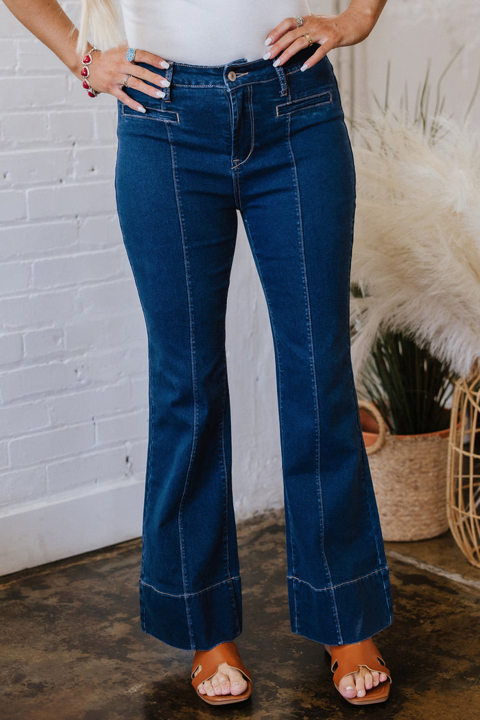 Jean droit bleu marine à couture centrale