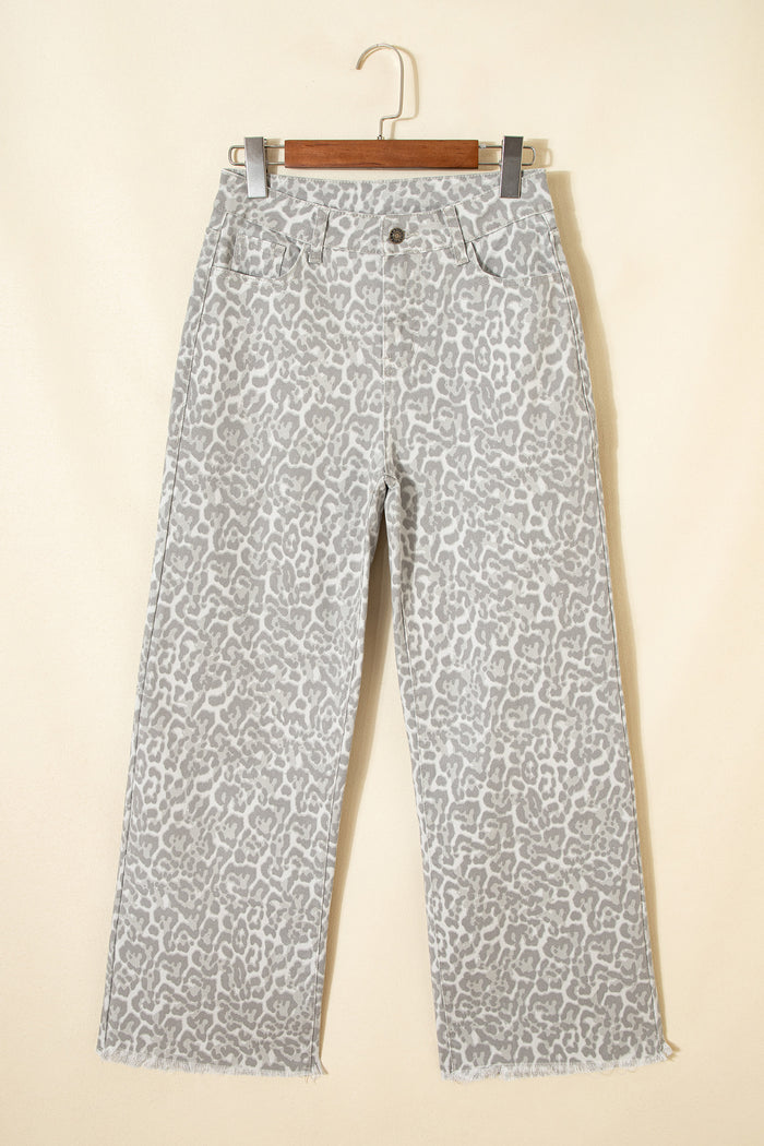 Jean taille haute à jambe large et bord effiloché léopard gris