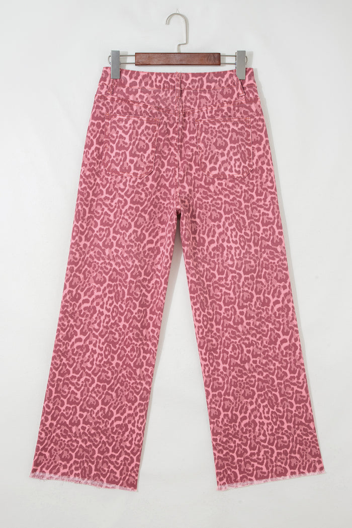 Jean taille haute à jambe large et bord effiloché léopard rose