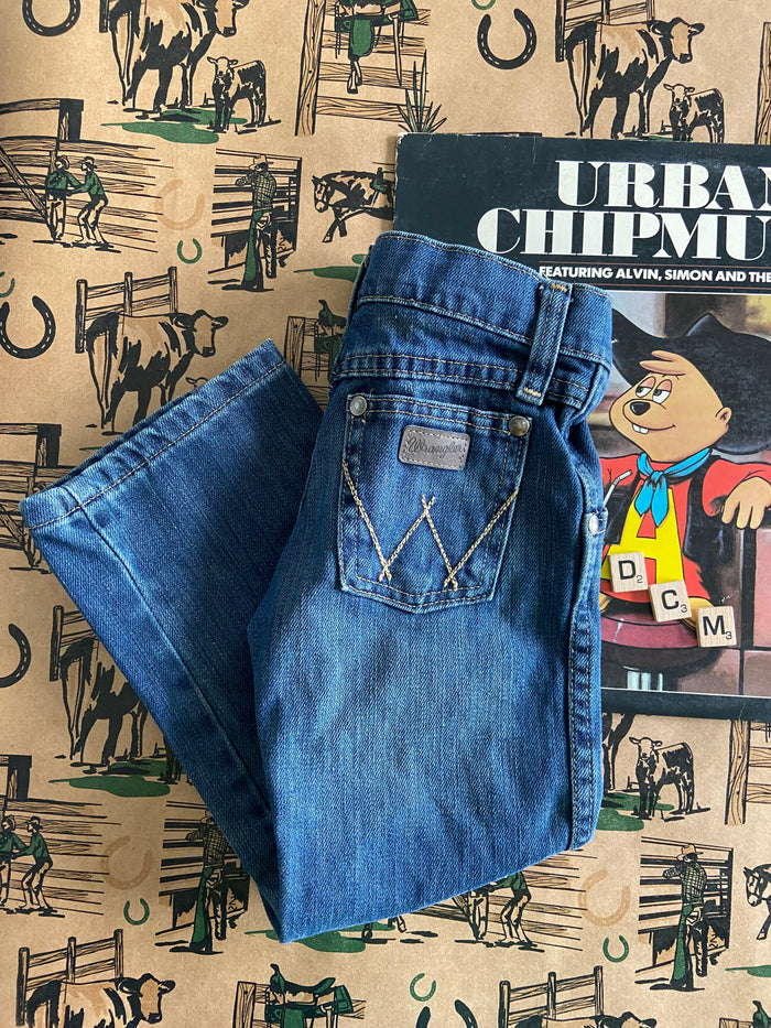 Pre-Loved Youth Boys Wrangler Relaxed Fit Denim Jeans *Size 4 Regular - Deer Creek Mercantile