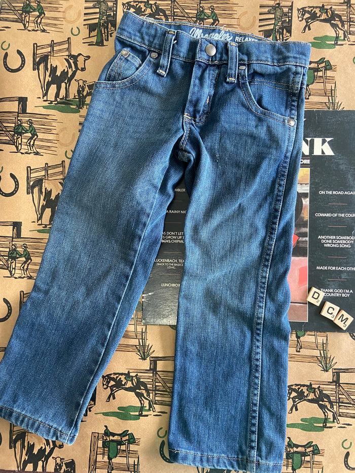 Pre-Loved Youth Boys Wrangler Relaxed Fit Denim Jeans *Size 4 Regular - Deer Creek Mercantile