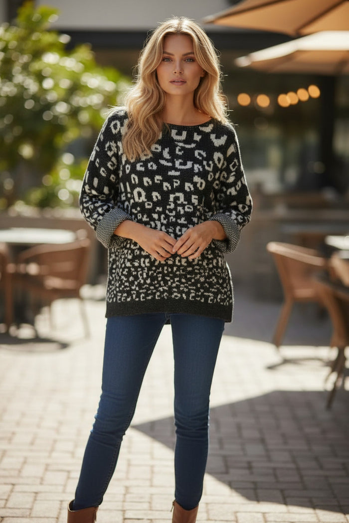 Pull à imprimé animalier graphique
