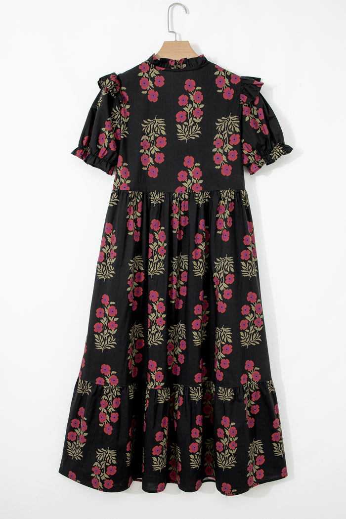 Robe longue noire à volants et manches courtes bouffantes à fleurs
