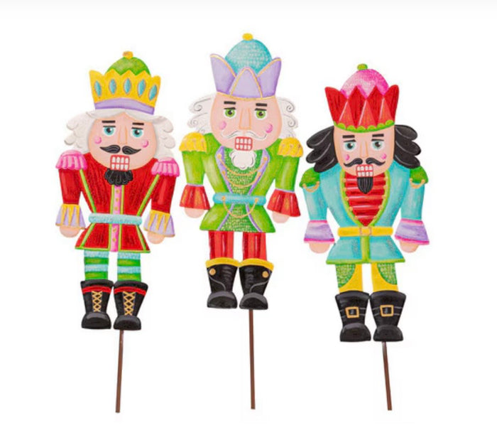 Round Top Merry & Bright Nutcrackers